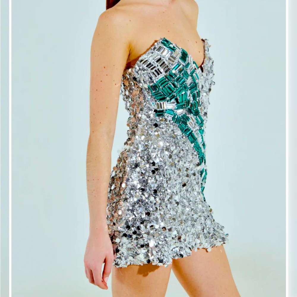 New Akira LET ME REMIND YOU RHINESTONE MINI DRESS - Picture 6 of 14